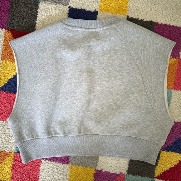 NWOT Aritzia TNA Cozy Fleece Perfect Cropped size L - Picture 2 of 5